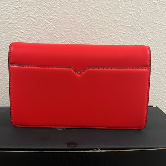 🌸MICHAEL KORS CECE MEDIUM VEGAN LEATHER SHOULDER CROSSBODY CLUTCH in DK Sangria - Picture 8 of 16